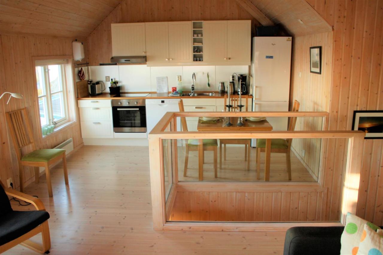 Frugga Feriehus Og Leilighet Straumsjoen Exterior photo